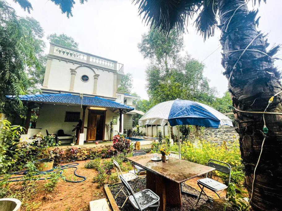 Luxury Villa Siena With Private Pool! 퐁디셰리 외부 사진