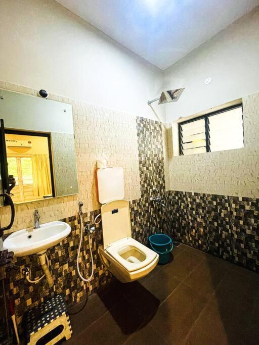 Luxury Villa Siena With Private Pool! 퐁디셰리 외부 사진