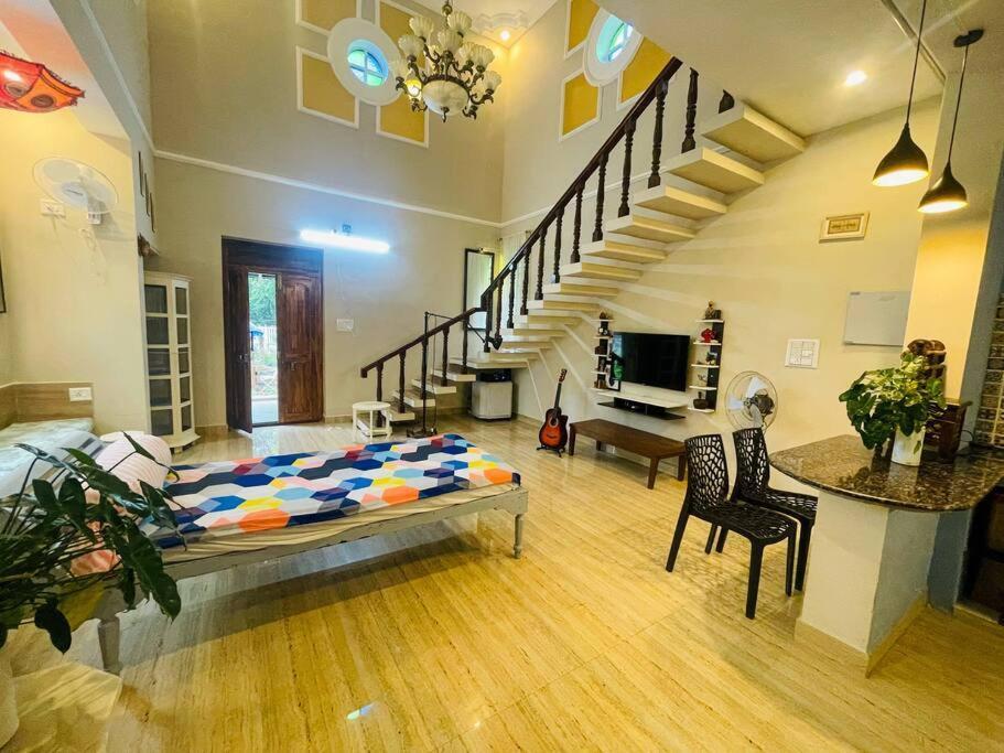 Luxury Villa Siena With Private Pool! 퐁디셰리 외부 사진